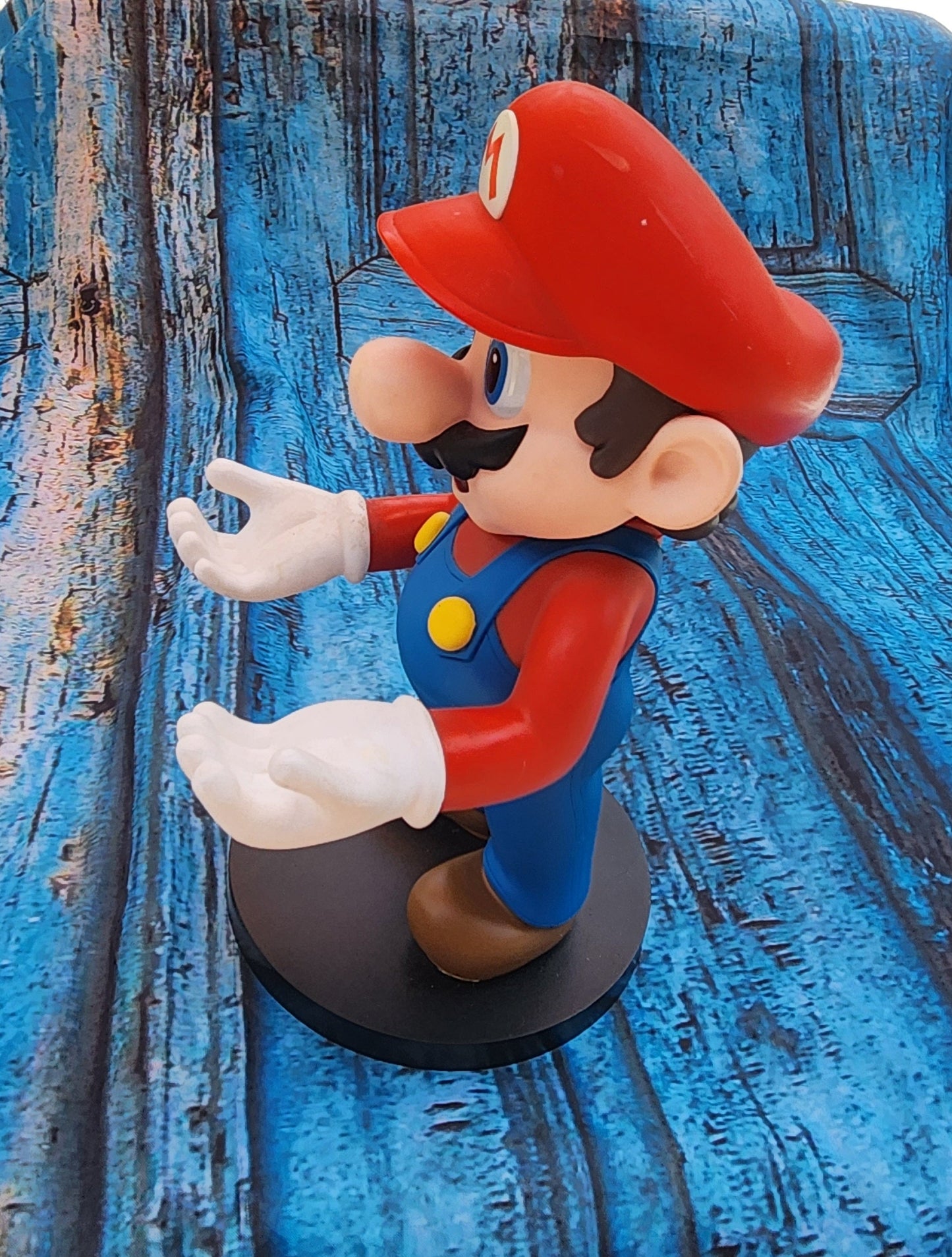 Mario Super Mario 12" Figure Statue NINTENDO DS HOLDER  2011.